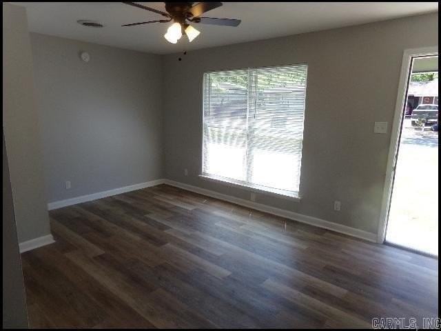 7524 Knollwood Rd - Photo 3 of 12