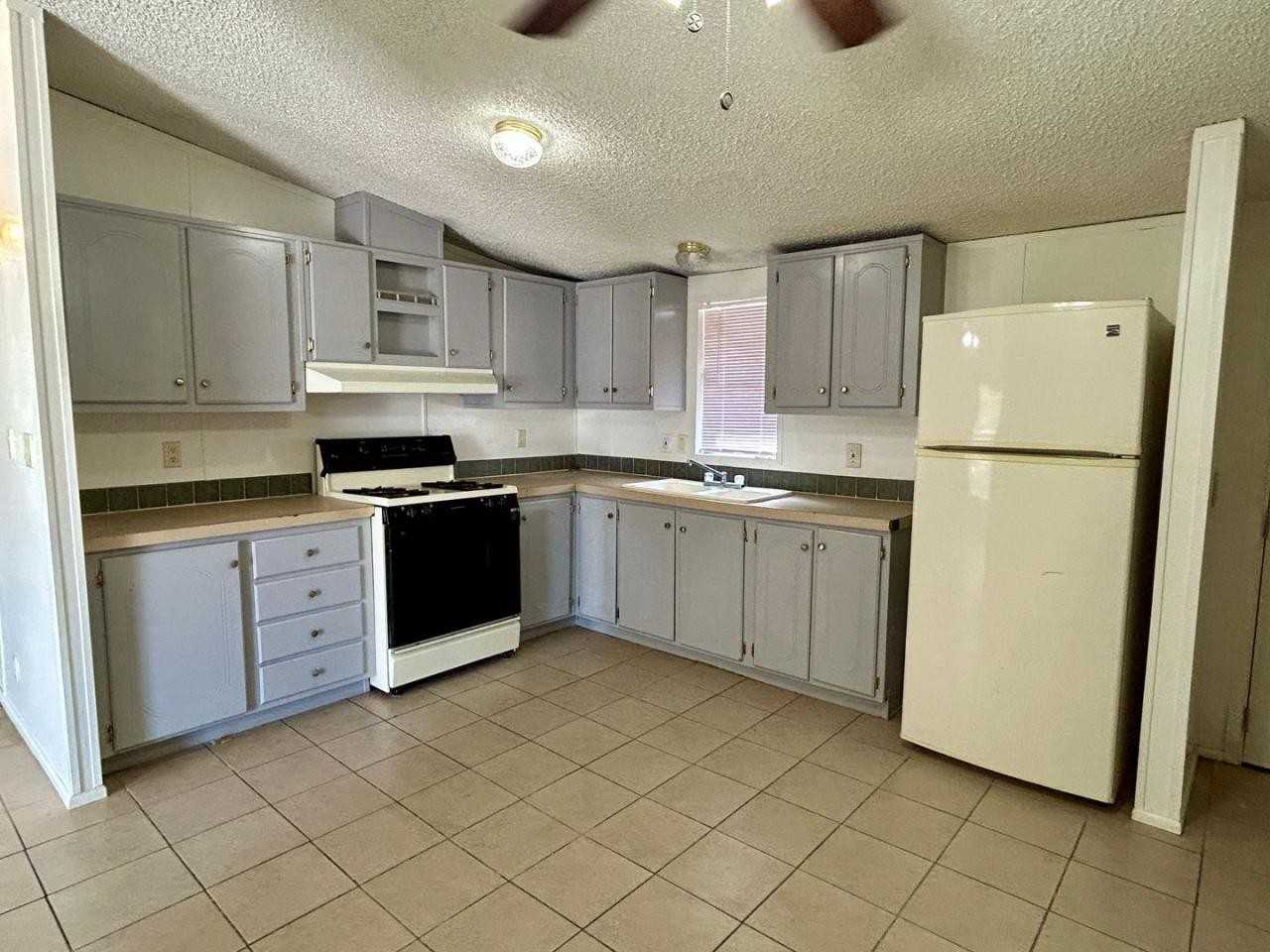6288 South Flowing Water Place - Photo 3 of 5