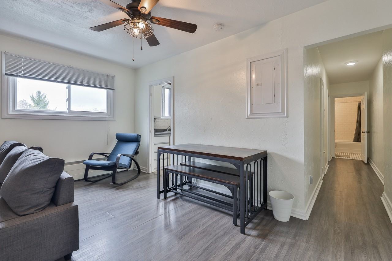 16 Strathgowan Avenue #2 - Photo 3 of 34