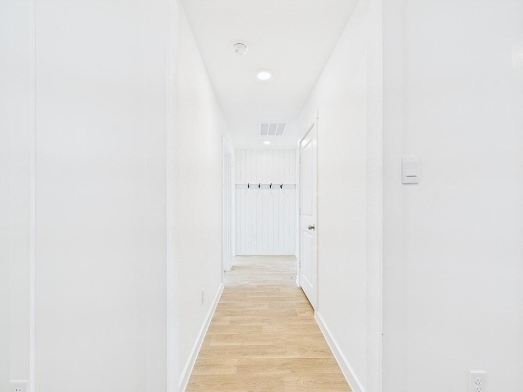 724 Grace Ln - Photo 4 of 46