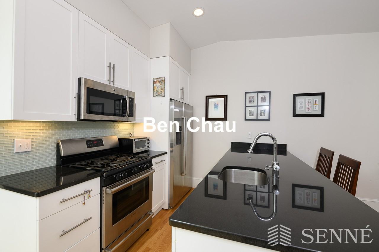 87 3rd St #1B - Photo 3 of 9