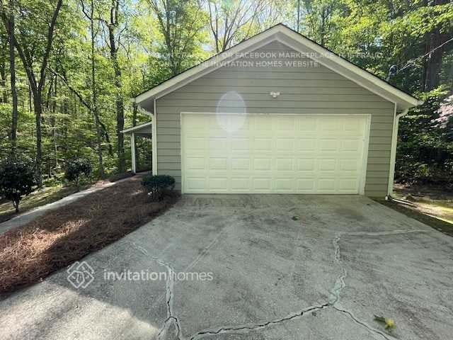 8129 Lakeview Pkwy - Photo 2 of 15