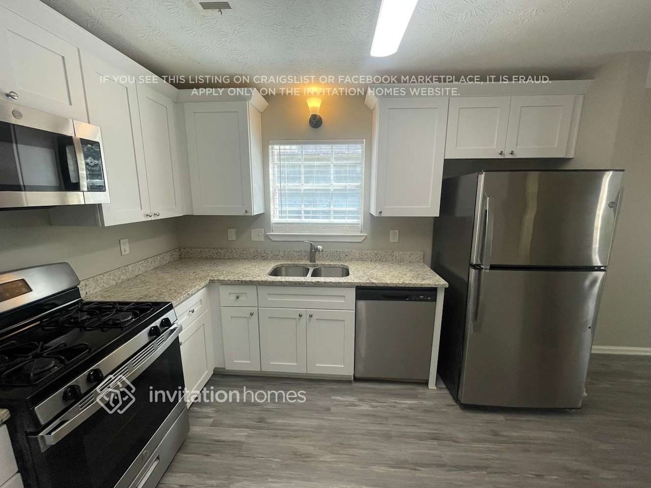1415 Oak Knoll Dr Ne - Photo 4 of 13