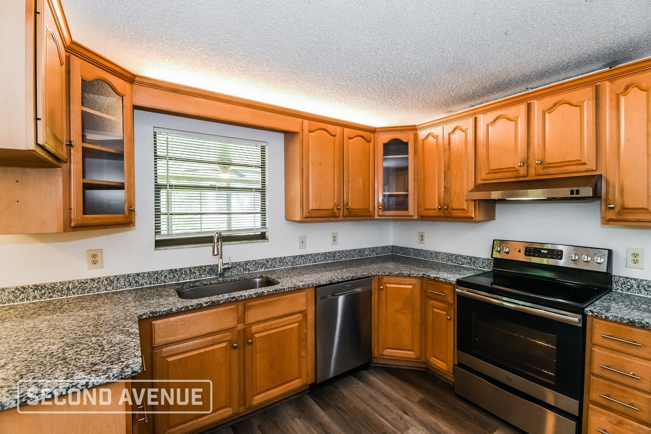 12055 Blackfoot Trl - Photo 2 of 26
