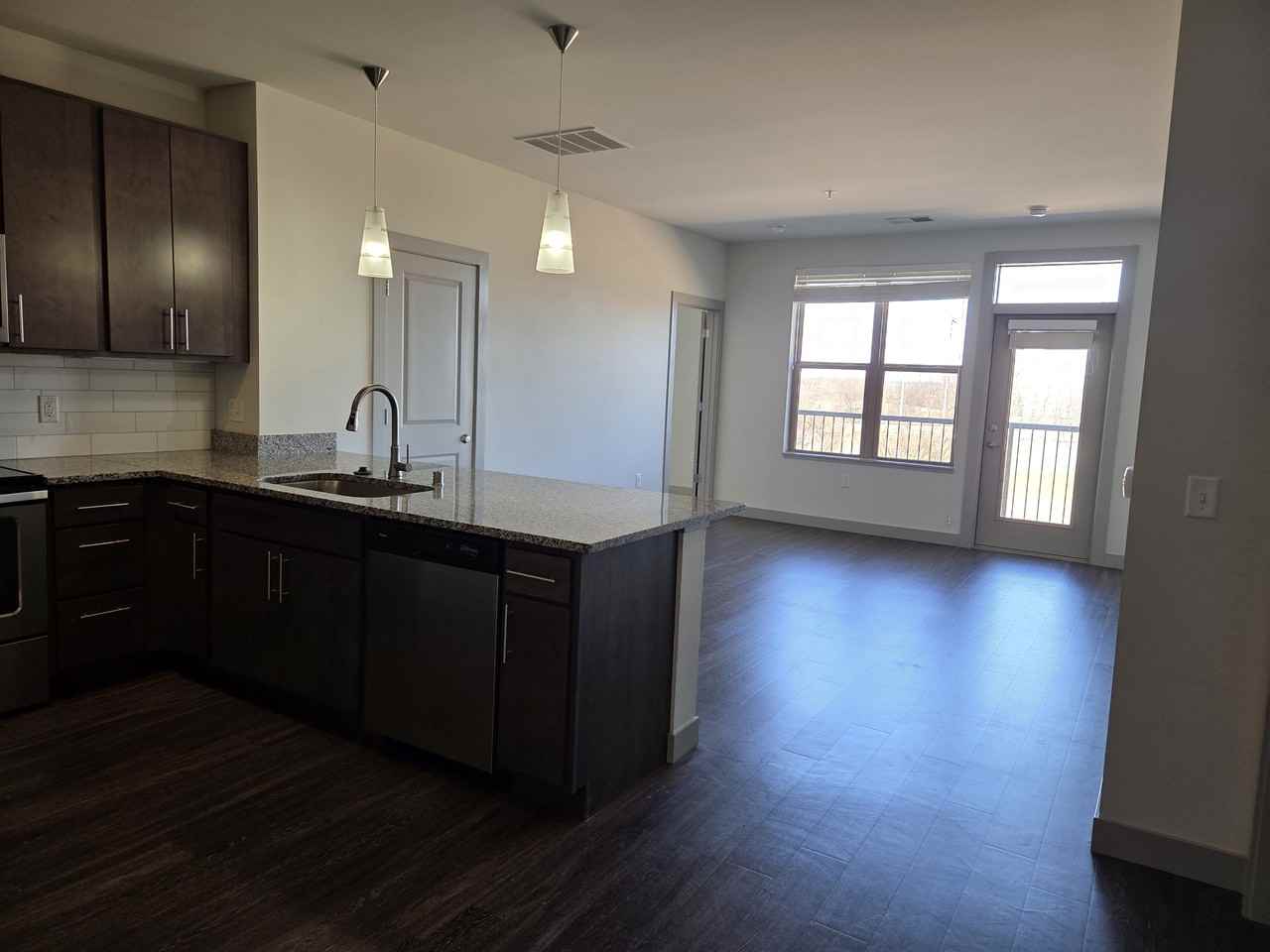 1827 East Washington Avenue #470 - Photo 2 of 47