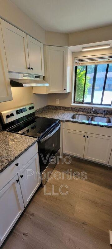 40 Mcintyre St #A2 - Photo 5 of 23