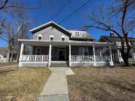 featured image of 219 Spring Ave #1