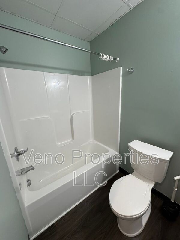 219 Spring Ave #1 - Photo 7 of 17