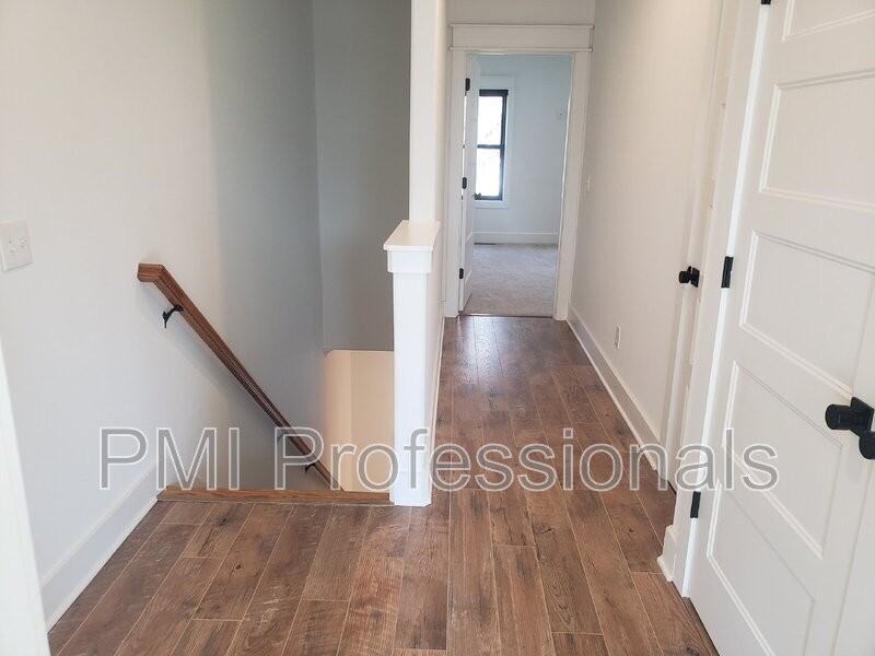 209 Mcauliffe St - Photo 7 of 12