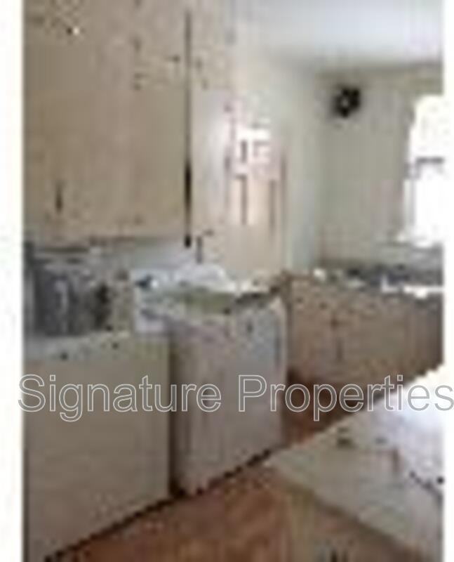 534 Logan St #1 - Photo 5 of 14