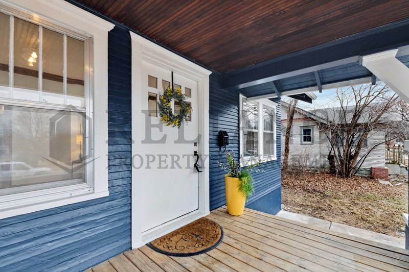236 N Holyoke St - Photo 6 of 50