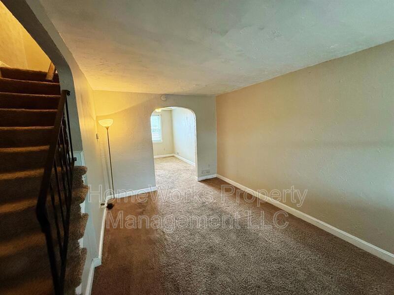 1450 Broening Hwy - Photo 2 of 17