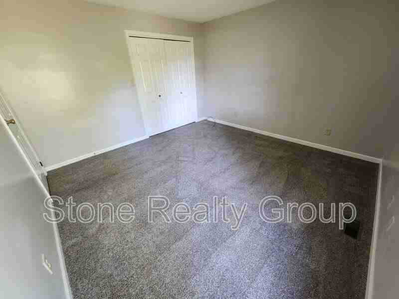 3357 E Margaret Dr - Photo 7 of 12