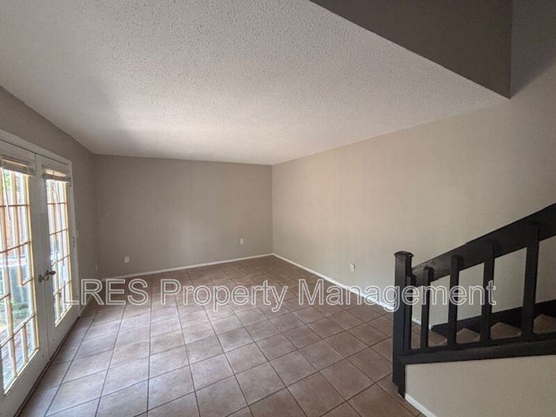 4620 Lighthouse Cir - Photo 6 of 16