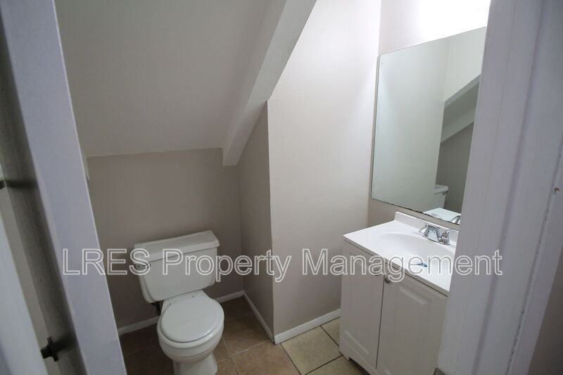 4620 Lighthouse Cir - Photo 7 of 16