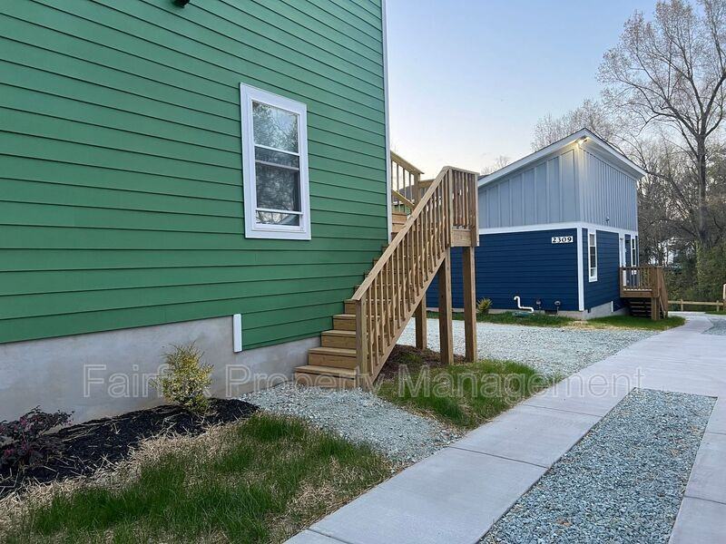 2309 Owen St #B - Photo 2 of 15