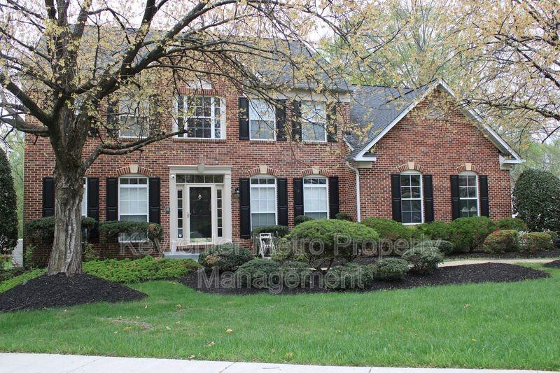 1614 Albert Dr - Photo 3 of 50