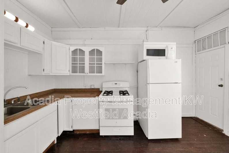 50 S Freedom Blvd - Photo 3 of 13