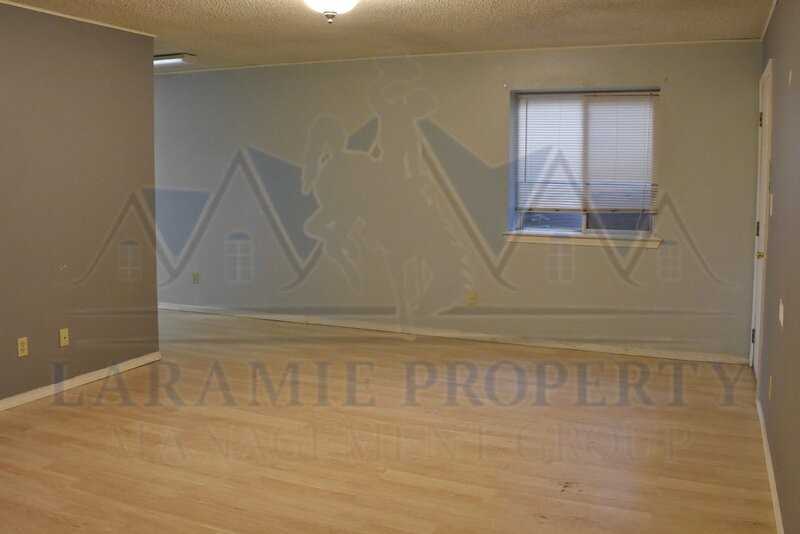 1166 N 19th St #A - Photo 5 of 12