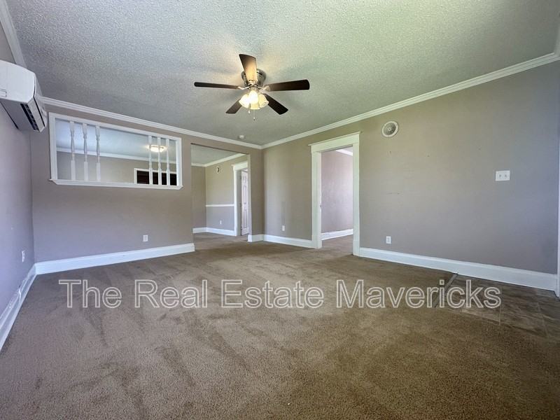 4108 Hooker Rd - Photo 3 of 14