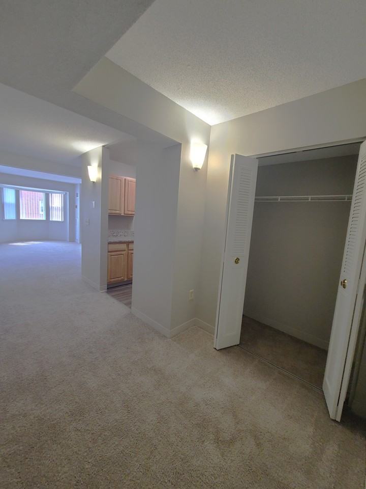 40 Westwind Rd #657 - Photo 4 of 13