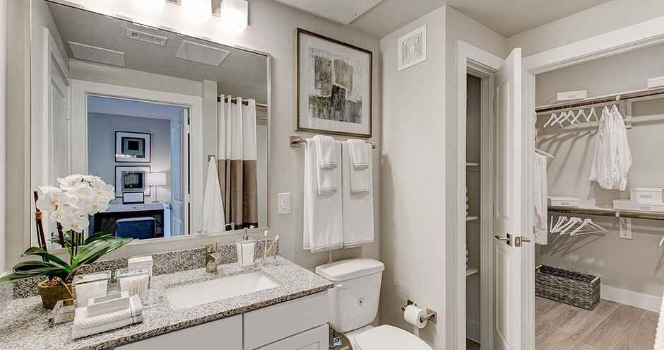 Riverhaus Creekside - Photo 7 of 54