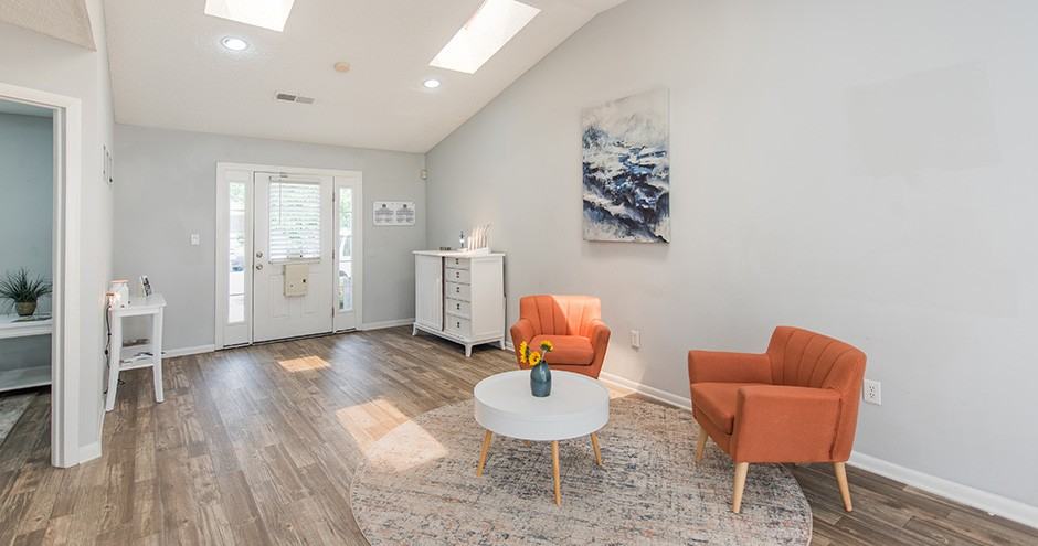 Water's Edge Apartments - Photo 7 of 45