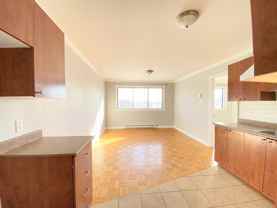 2065 Avenue 52e #305 - Photo 1 of 1