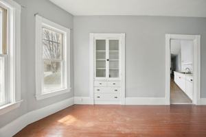 featured image of 310 Turner St #2