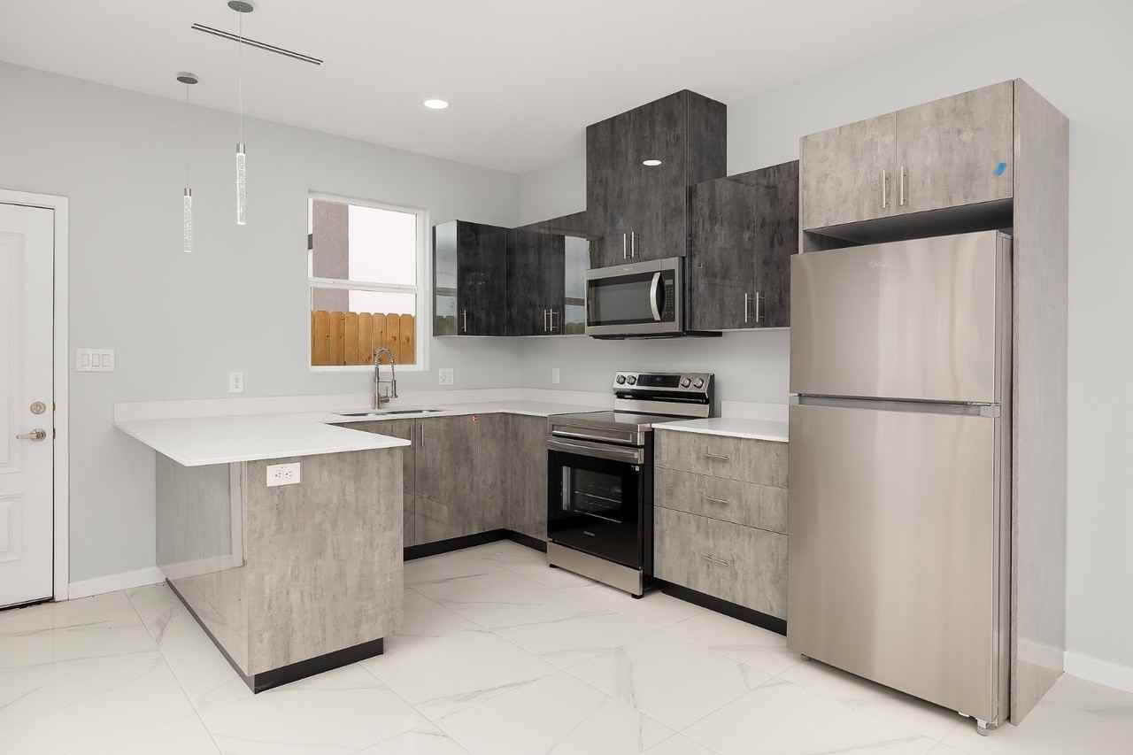 3523 S Dominique Dr #3