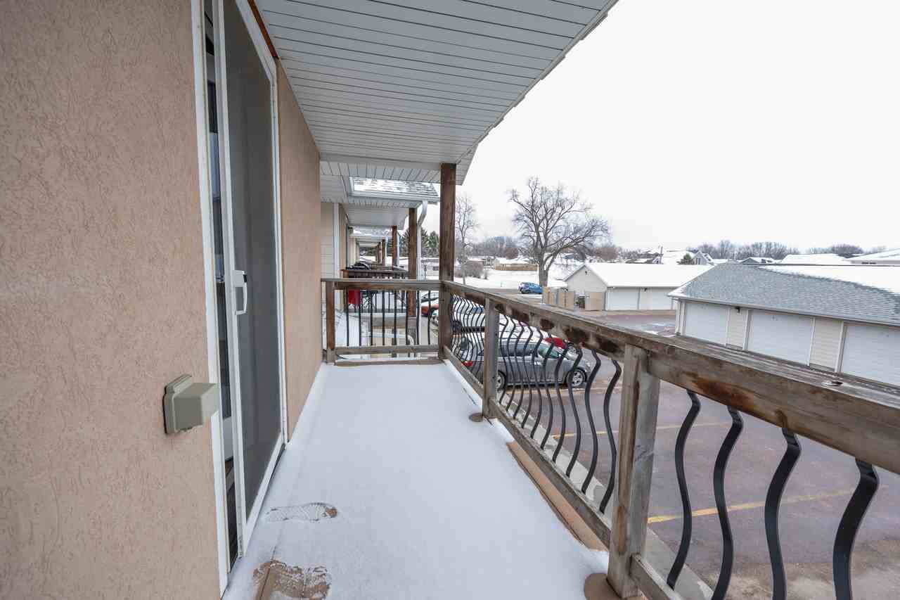 205 E 5th St #205 - Photo 3 of 24