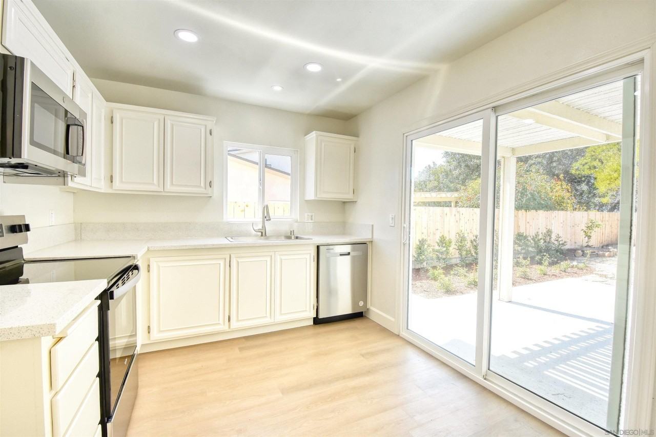 13064 Calle De Las Rosas #NA - Photo 5 of 12