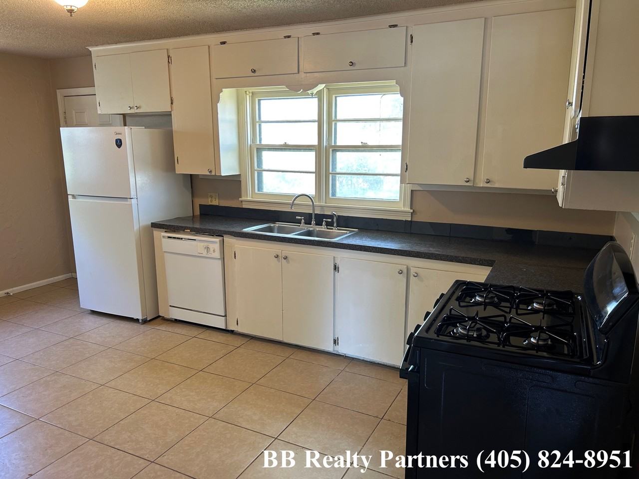 55 E 51st Pl #NA - Photo 6 of 19