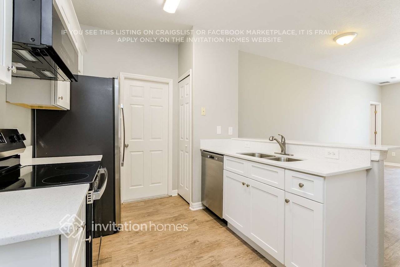 507 Madina Cir - Photo 7 of 17