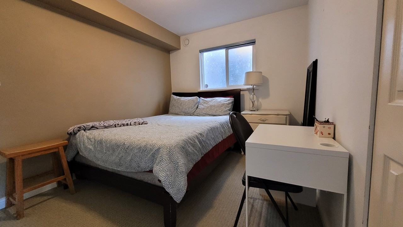 2928 East 28th Avenue - Photo 3 of 6