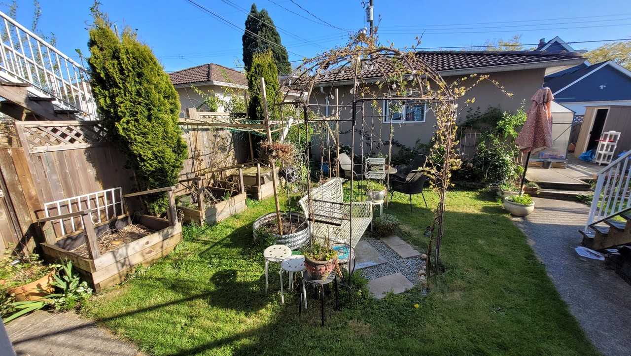 2928 East 28th Avenue - Photo 6 of 6