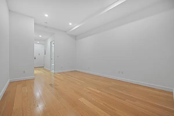 Wall St #19G - Photo 5 of 16