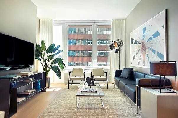 Water St #815 - Photo 2 of 14