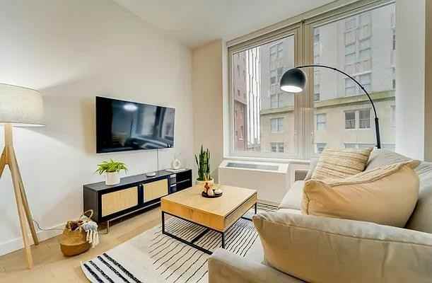 Water St #2106 - Photo 4 of 15