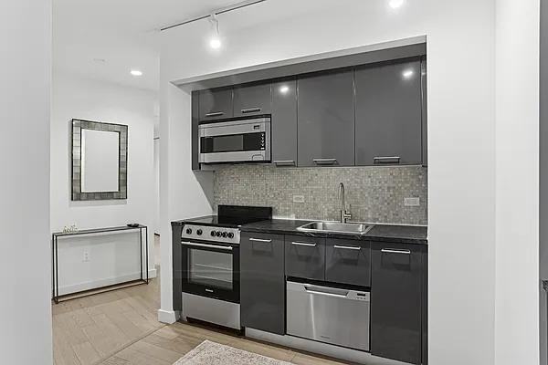 Exchange Pl #1010 - Photo 3 of 11