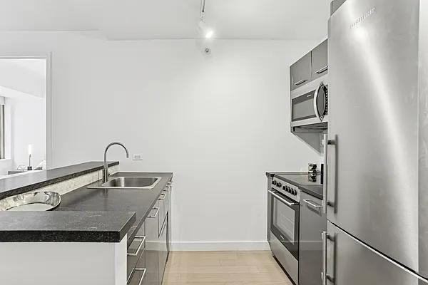 Exchange Pl #1511 - Photo 7 of 15