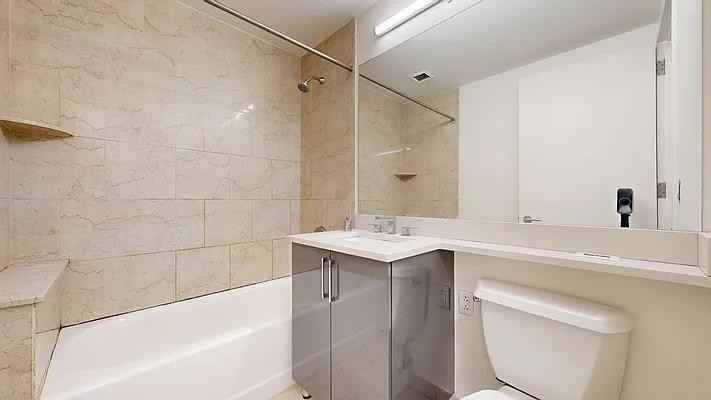 Hanover Sq #02N - Photo 3 of 6