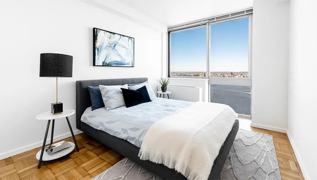 W 37th St #1004 - Photo 2 of 4