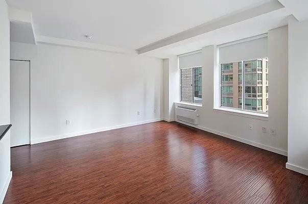 John St #2508 - Photo 2 of 6