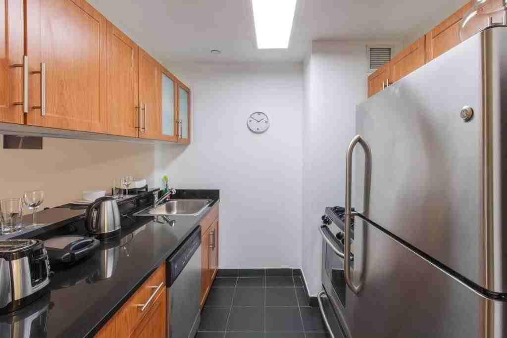 Maiden Ln #2312 - Photo 2 of 7