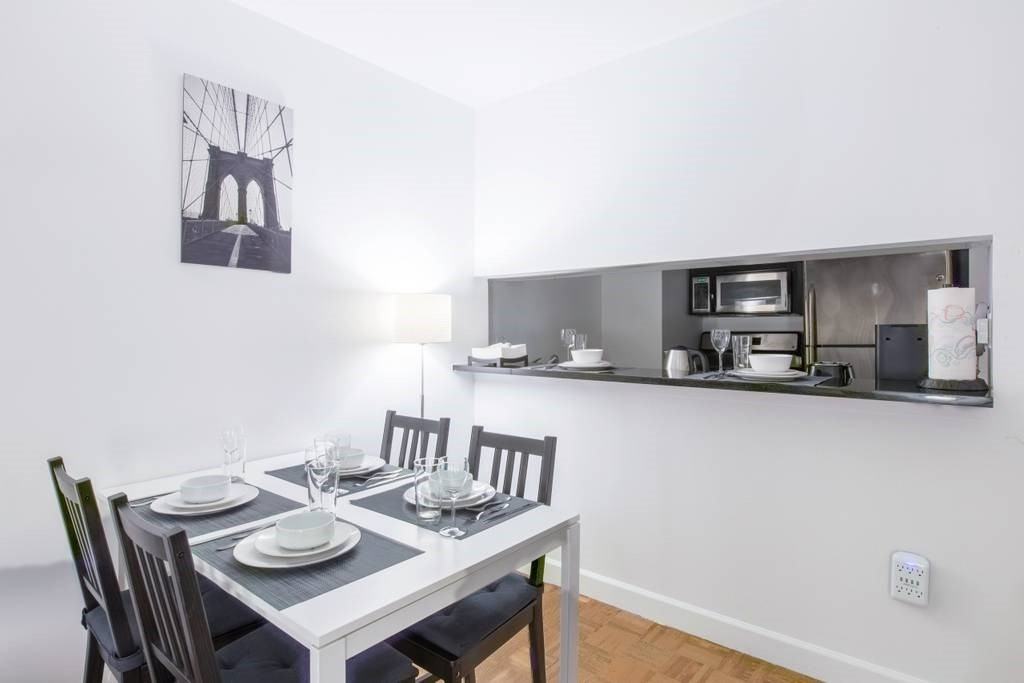 Maiden Ln #2312 - Photo 3 of 7