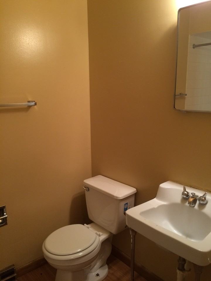 512 W 16th St - Photo 6 of 7