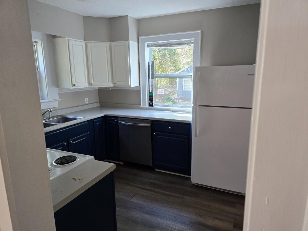 4928 Oleander Drive - Photo 4 of 10