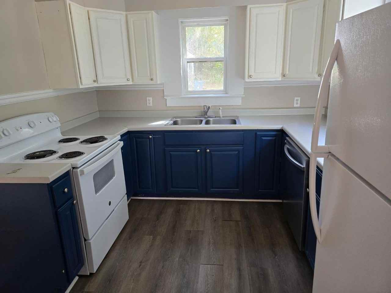 4928 Oleander Drive - Photo 7 of 10