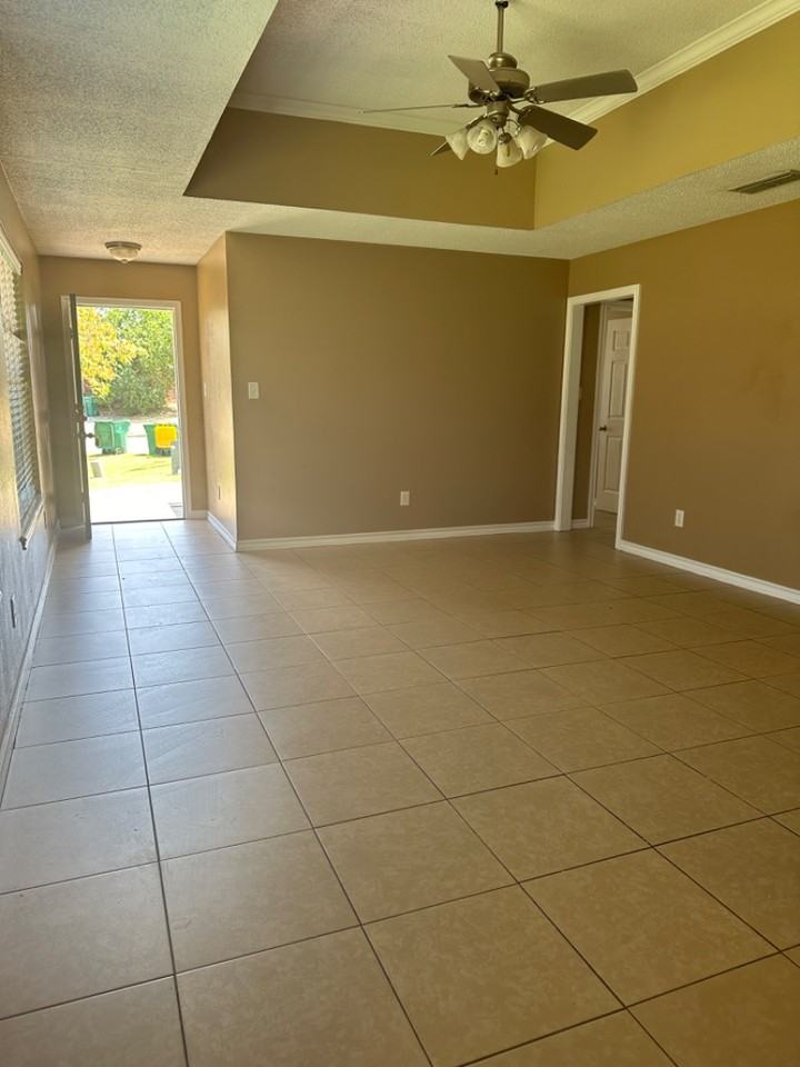 214 Cheyenne Place - Photo 3 of 8